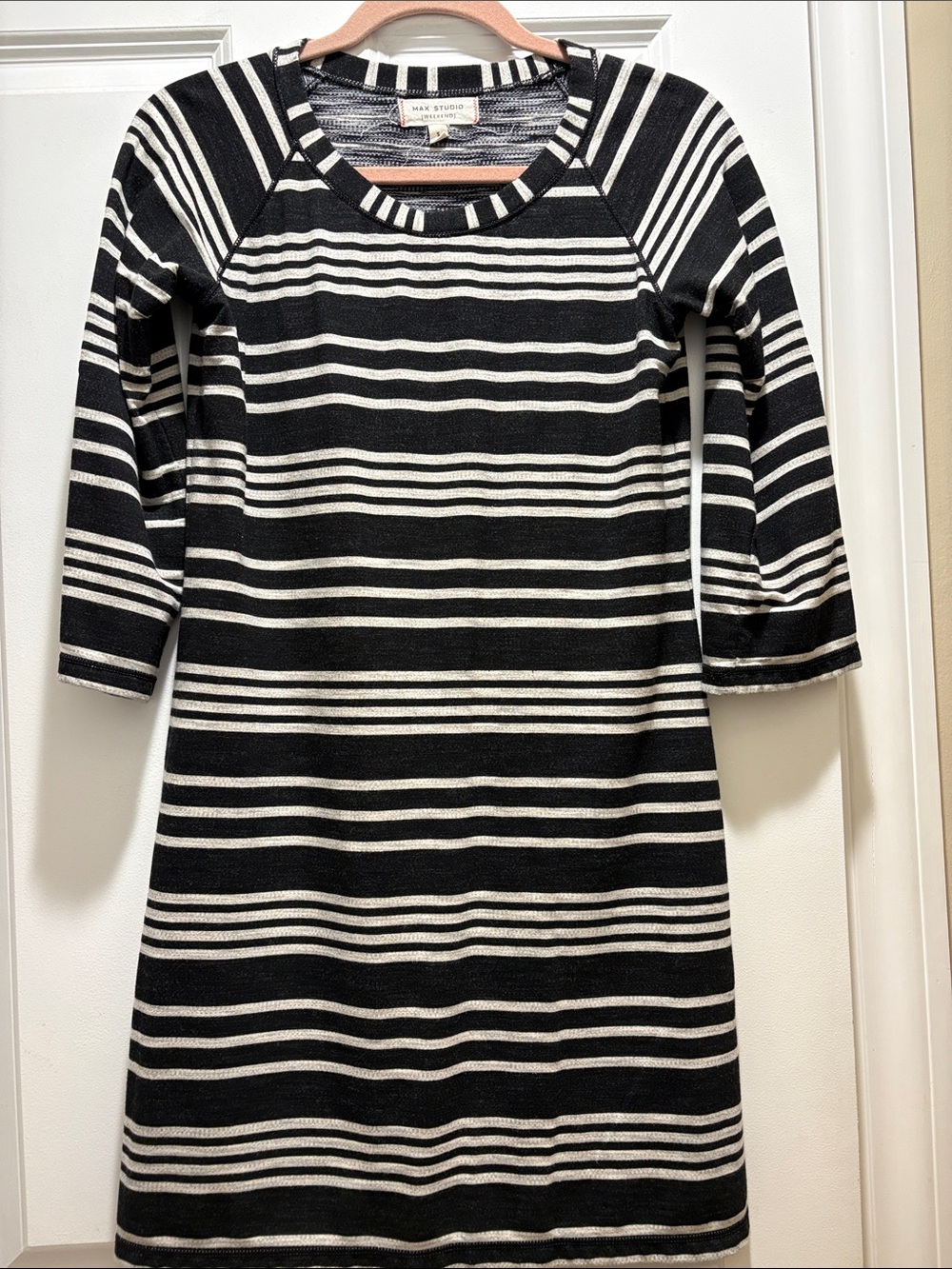 Max Studio Black and White Striped Long Sleeve Knit Dress